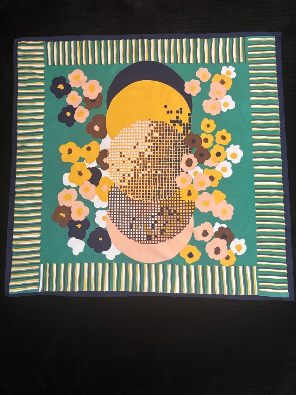 Boselli Bintage Italian Green Floral Geometric Scarf 31.5”x 30.25”